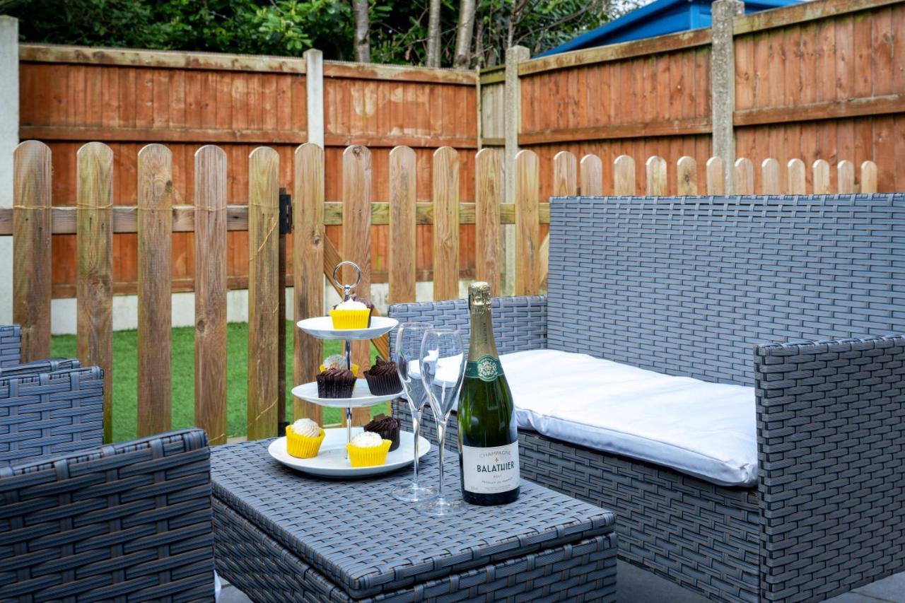 Yew Tree House Contractor / Family Home Free Netflix Fast Wifi Near Dudley/Birmingham Cradley Heath Eksteriør billede