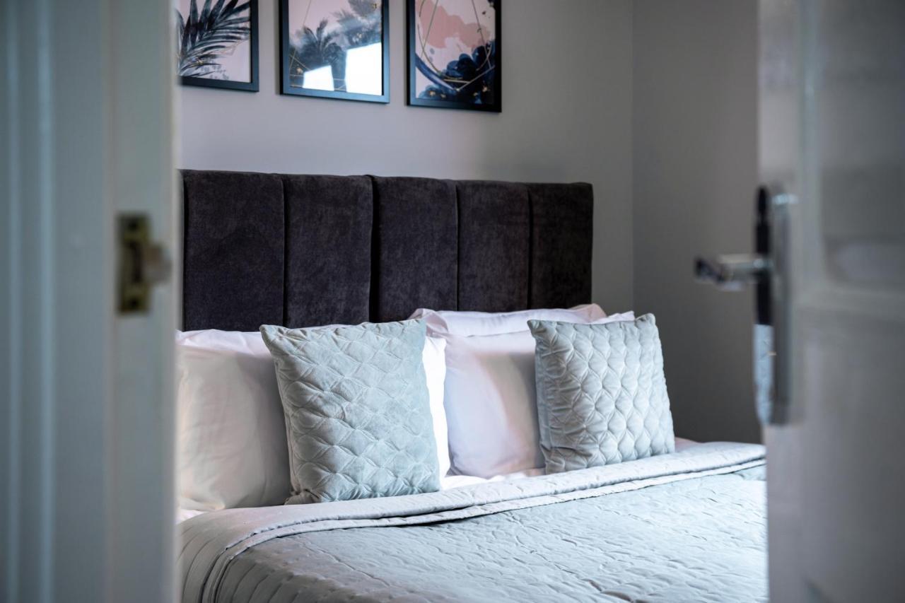 Yew Tree House Contractor / Family Home Free Netflix Fast Wifi Near Dudley/Birmingham Cradley Heath Eksteriør billede